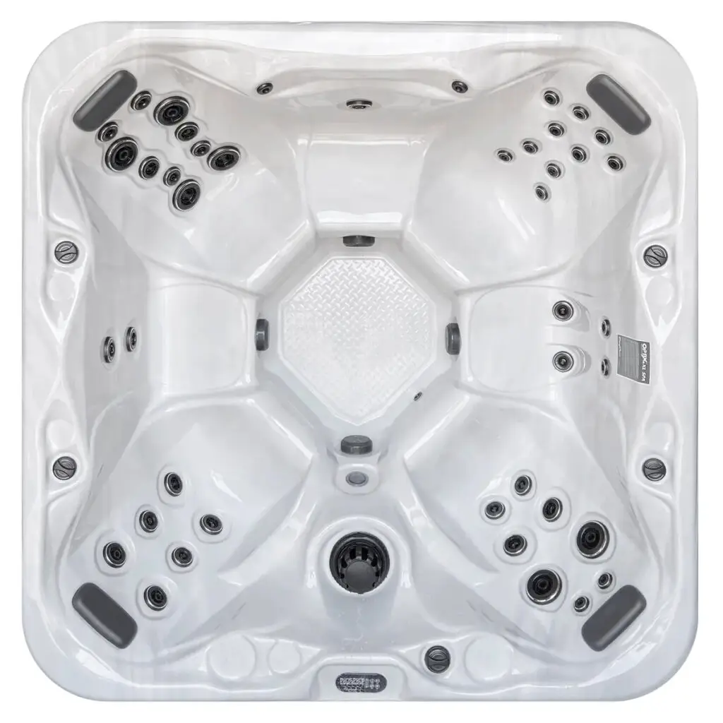 sb820 Hot tub Sunbelt